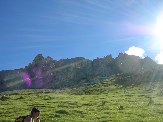 sul sentiero delle leggende verso forcella dei Camosci