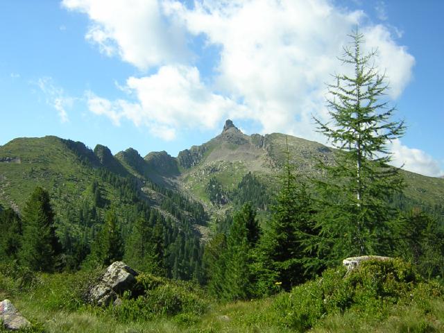 dalle Corone della Stanga, il Castel delle Aie