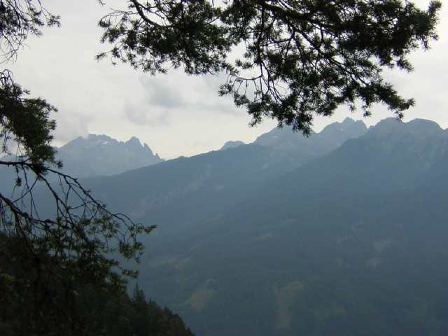 i Lagorai oltre la valle