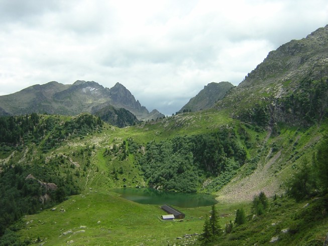 Malga e lago di Moregna