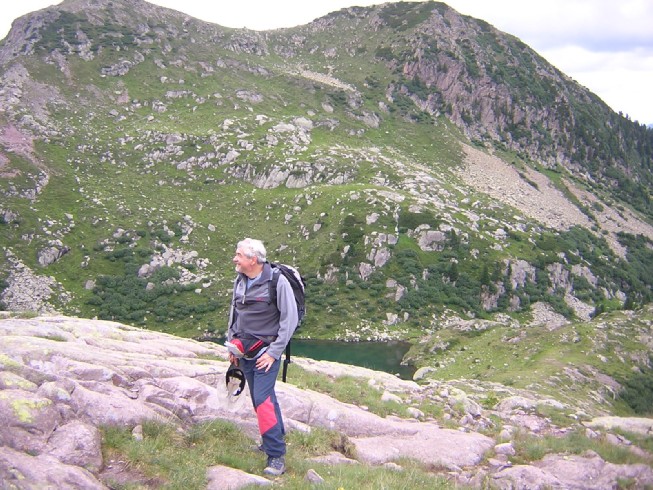 Mauro, sullo sfondo il lago delle Trute