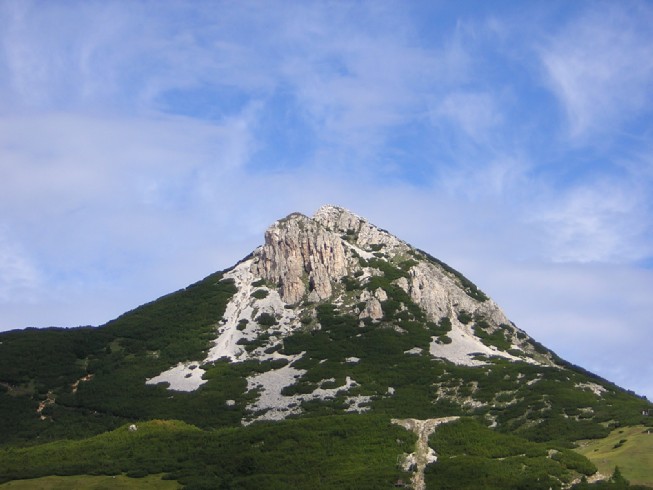 il Corno Bianco, da poco sopra il Passo Occlini